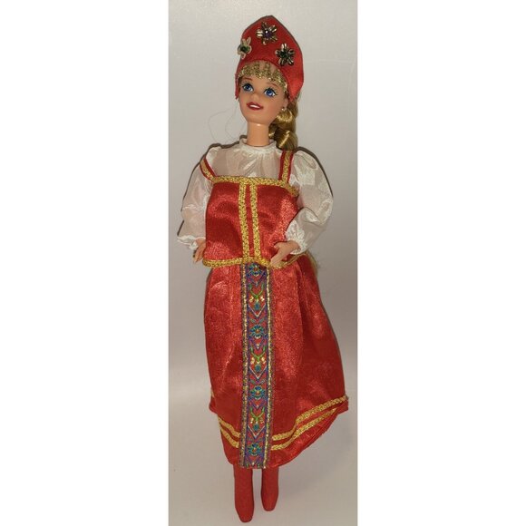 VINTAGE BARBIE RUSSIAN DOLL LOOSE WITH RED BOOTS! ULTRA RARE VERSION! - Picture 1 of 10